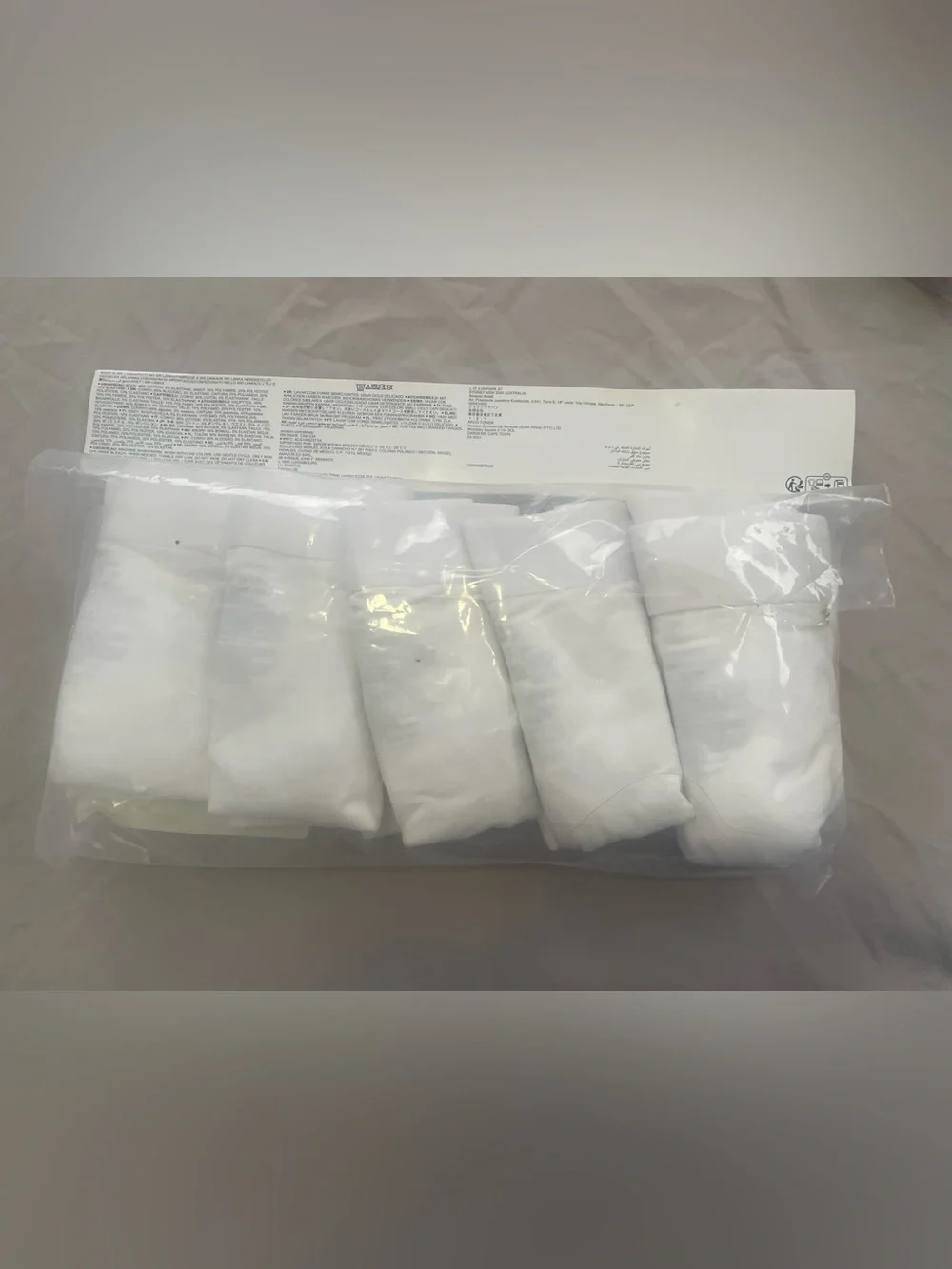 Amazon Essentials Men’s White Crew Socks 5-Pack - Cushioned Comfort